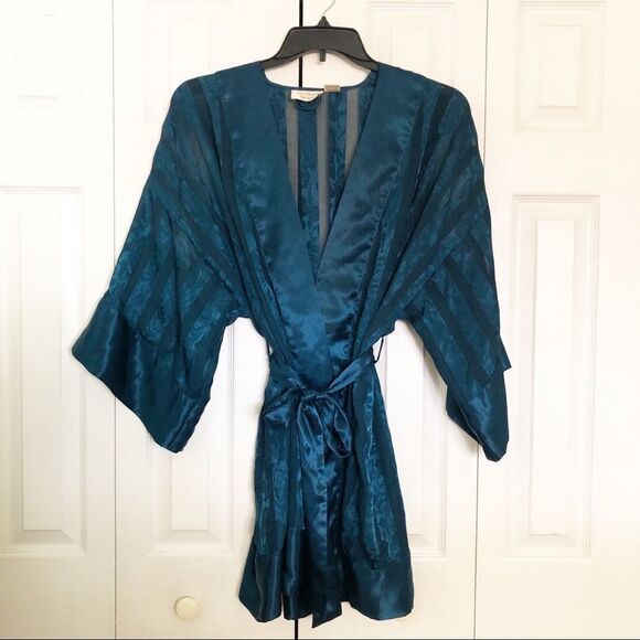 Victoria's Secret Other - Vintage Victoria’s Secret Short Robe OS